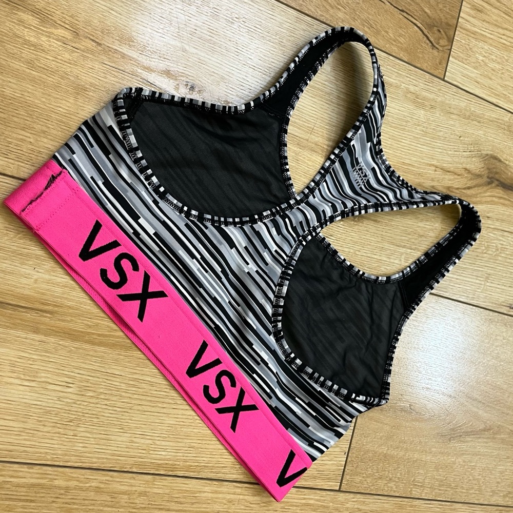 VSX - Picture 3 of 7